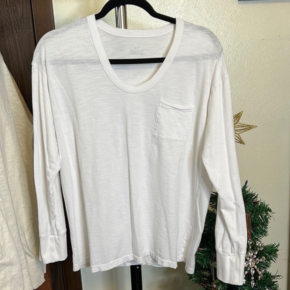 aerie Tops - 𝅺Aerie Scoop Neck Pocket Long Sleeve Tee